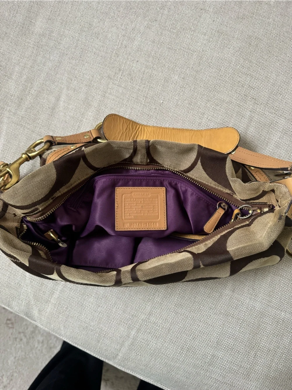 Y2k coach slim carly signature shoulder bag  11648